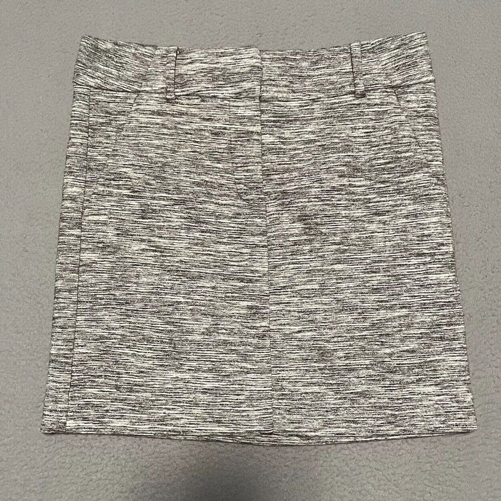 Loft Women's Heather Gray Skirt‎ Short Mini Size 2 Casual Office
